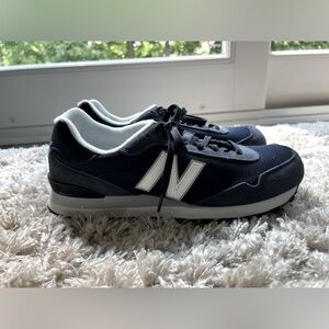515 Navy New Balance Men’s size 10